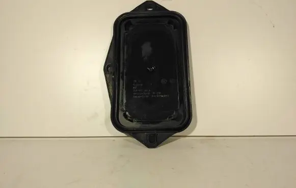 Volkswagen PASSAT B7 Other engine bay part 1K0941369A