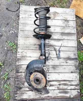 Toyota RAV 4 (XA50) Front shock absorber/damper
