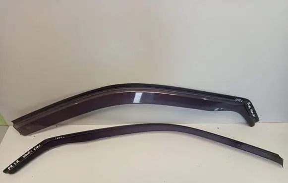 Honda CR-V Front door trim (molding)