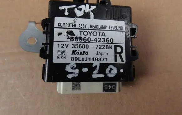 Toyota RAV 4 (XA40) Other control units/modules 89960-42360