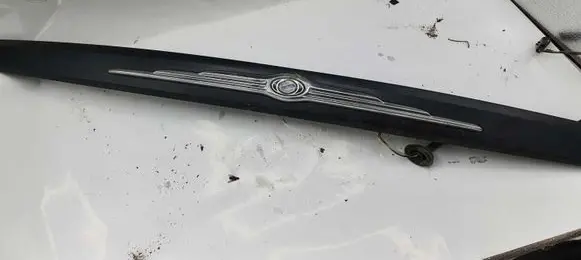 Chrysler Pacifica Trunk door license plate light bar NOCODE