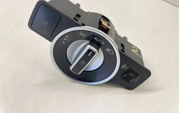 Mercedes-Benz E W212 Light switch