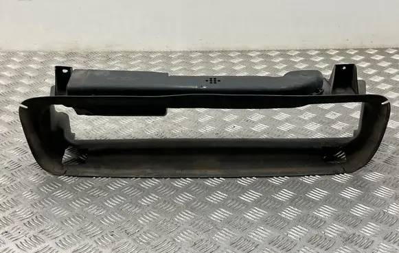 Volvo V50 Intercooler air guide/duct channel 7M519E635 N8U4A 72101046