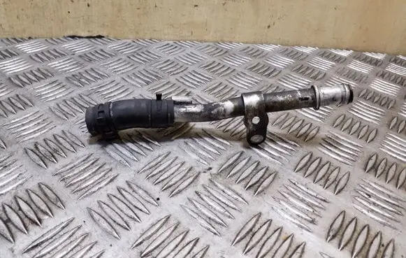Audi Q7 4L Engine coolant pipe/hose 059121512J