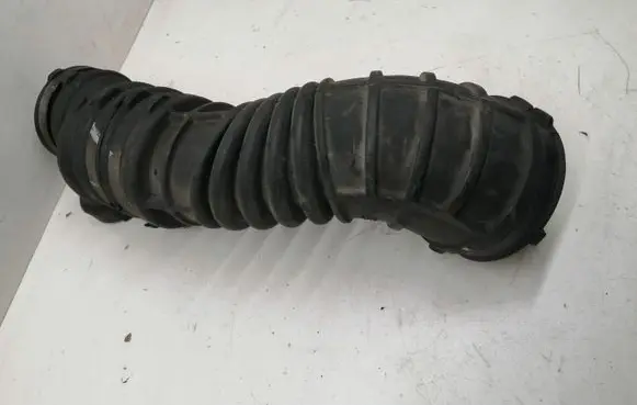 Chevrolet Cruze Air intake hose/pipe 13350727 1039434S02