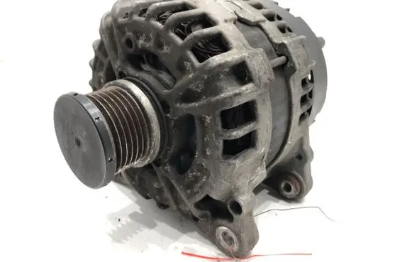Audi A4 S4 B8 8K Generator/alternator 03L903017E
