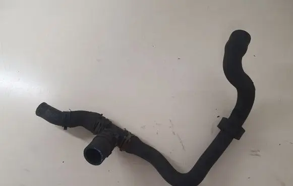 Mercedes-Benz C W203 Engine coolant pipe/hose 2038301996
