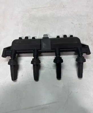 Peugeot 206 High voltage ignition coil 154302 9635864980