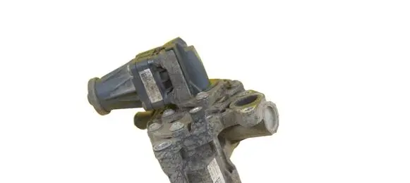 Opel Corsa E EGR thermostat 55249869 B13DTE