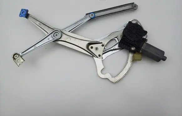 Mercedes-Benz CLK A208 C208 Front door window regulator with motor 0130821919