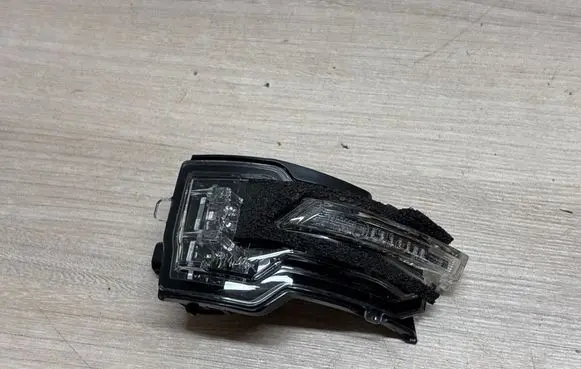 Lexus RX V Mirror indicator light 