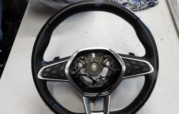 Renault Captur II Steering wheel