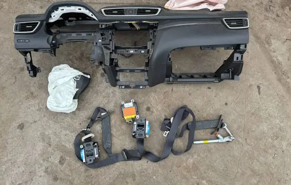Nissan X-Trail T32 Dashboard DESKAKONSOLANISSAN