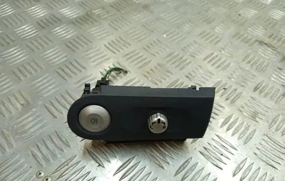 Mitsubishi Colt Wing mirror switch