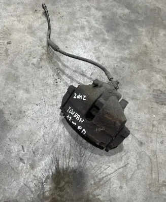 Volkswagen Touran II Front brake caliper