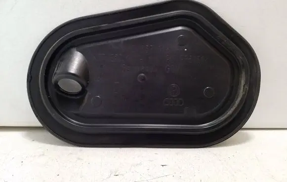 Audi Q7 4M Other front door trim element 4M0837916A