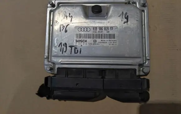 Audi A4 S4 B6 8E 8H Engine control unit/module 038906019FP