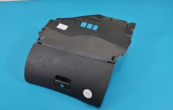 Volkswagen PASSAT B5.5 Glove box 3B1857101 IMPRK1529328