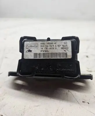 Jaguar XK - XKR ESP acceleration yaw rate sensor 5W9314B296AE CP76F06E6J 1017010359