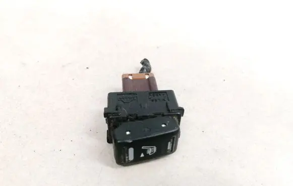 Nissan X-Trail T30 Seat heating switch