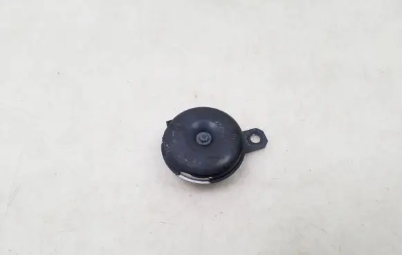 Toyota RAV 4 (XA40) Horn signal 8651020280