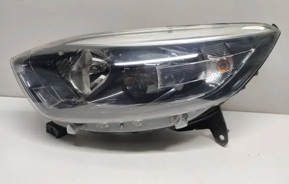 Renault Captur Headlight/headlamp 260607817R