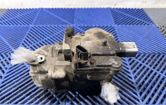 Toyota Prius (XW30) Air conditioning (A/C) compressor (pump) 0422000421 ES14C FC134A