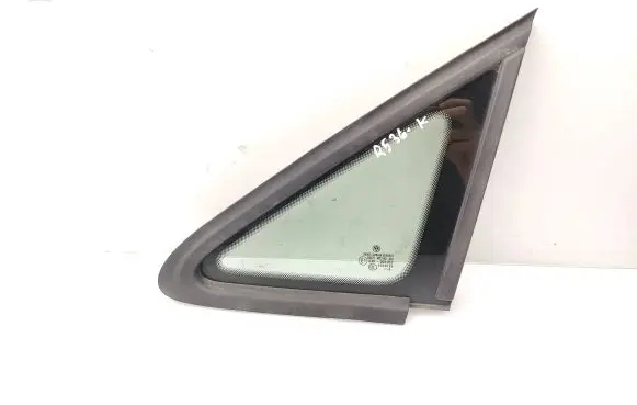Volkswagen Caddy Front triangle window/glass 43R001057 E000184