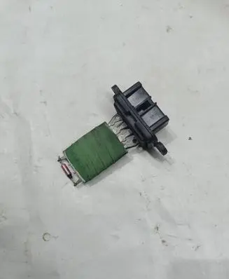 Lancia Delta III Heater blower motor/fan resistor B837