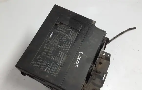 Renault Scenic III - Grand scenic III Battery bracket 