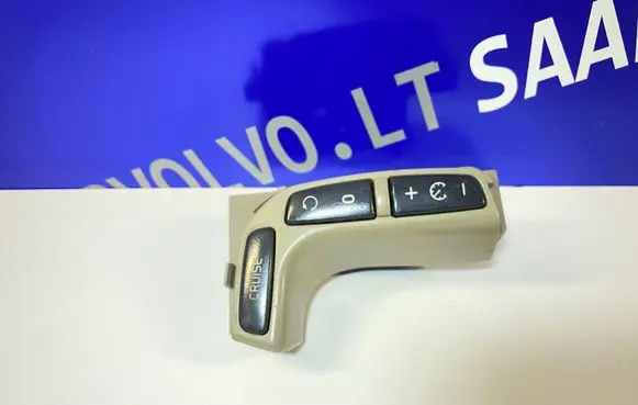 Volvo V70 Cruise control switch 30642020
