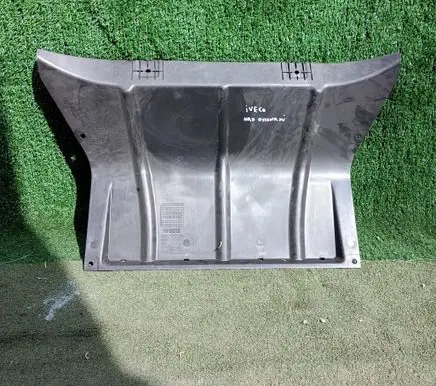 Iveco Daily 6th gen Engine splash shield/under tray 5801592785