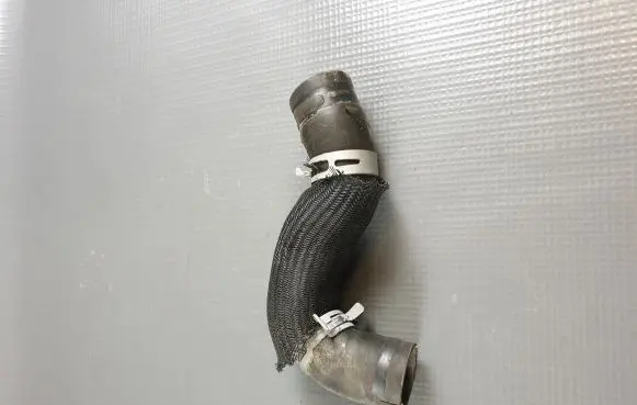 Nissan Qashqai Engine coolant pipe/hose