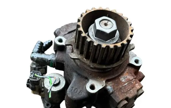 Ford Focus Fuel injection high pressure pump 9676289780 A2CC3384062
