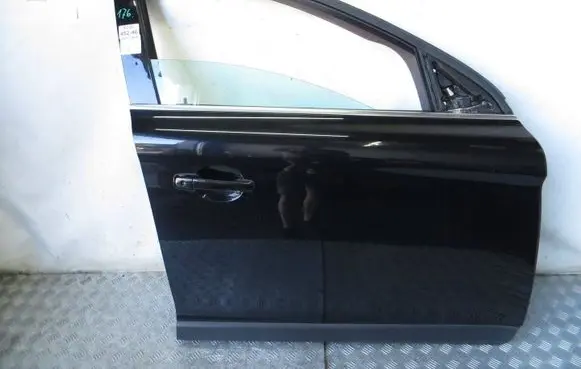 Volvo XC60 Front door