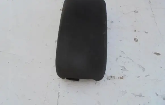 Mitsubishi Outlander Armrest PODOKIETNIK