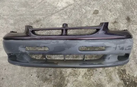 Chrysler Voyager Front bumper 04676847