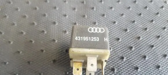 Audi A4 S4 B5 8D Other relay 431951253H
