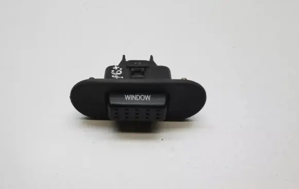 Hyundai Santa Fe Tailgate glass/window release handle 
