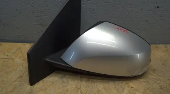 Renault Megane III Front door electric wing mirror 