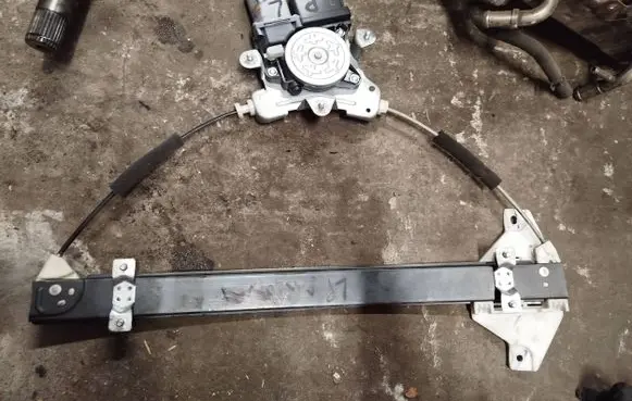 Opel Antara Front door window regulator with motor 20872599 001100256442