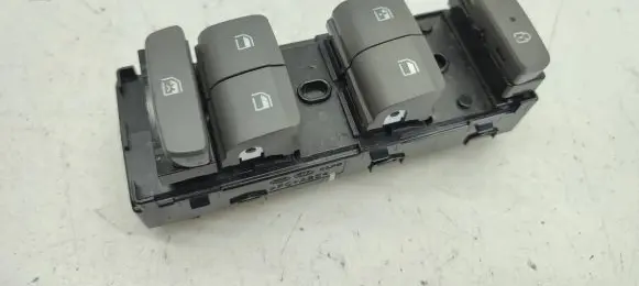 Hyundai Elantra VII Quarter vent window switch 