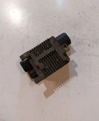 Ford Mondeo MK IV Coolant fan relay 940002904 005009575108 301008
