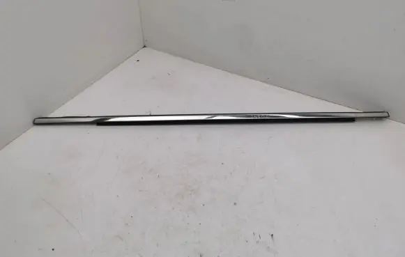 Chrysler Grand Voyager V Door glass trim 
