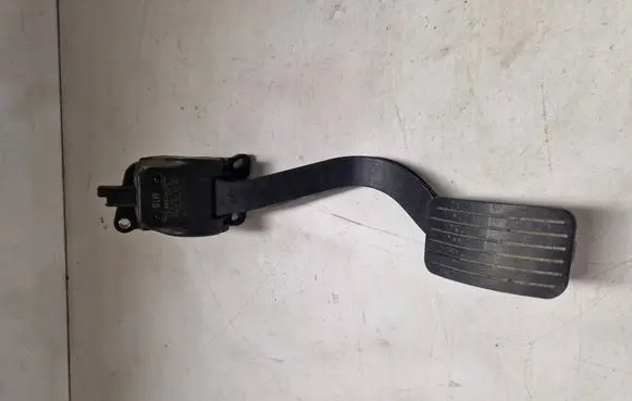 Citroen C4 Grand Picasso Accelerator throttle pedal 9654725380