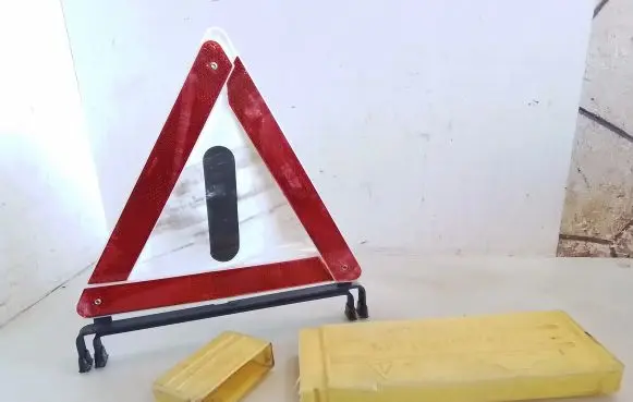 Emergency warning sign