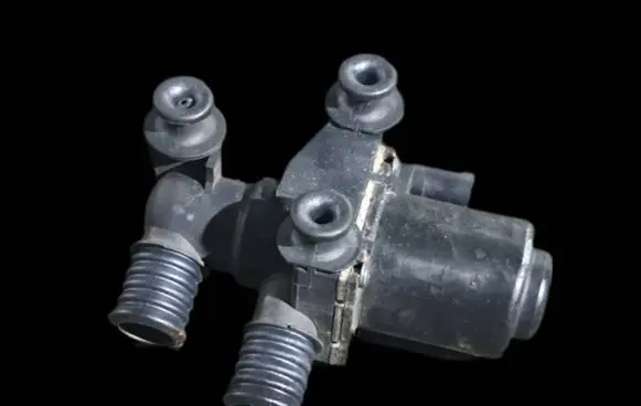 BMW 5 E60 E61 Electric auxiliary coolant/water pump 6920226