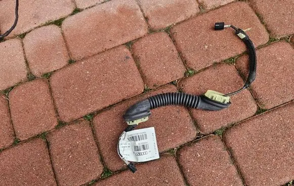 Opel Insignia B EUR ISO radio connector YR00032780