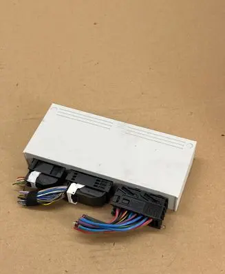BMW X3 E83 Light module LCM 57762110 9161931