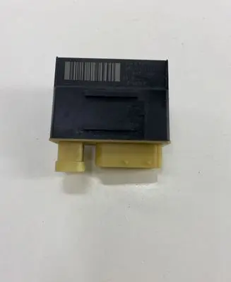 Citroen DS5 Glow plug pre-heat relay 9662570880